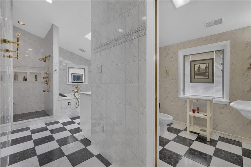 1177 Harvard Road Pittsburgh, PA 15205 - Photo 16 of 25 Gallery Image 16
