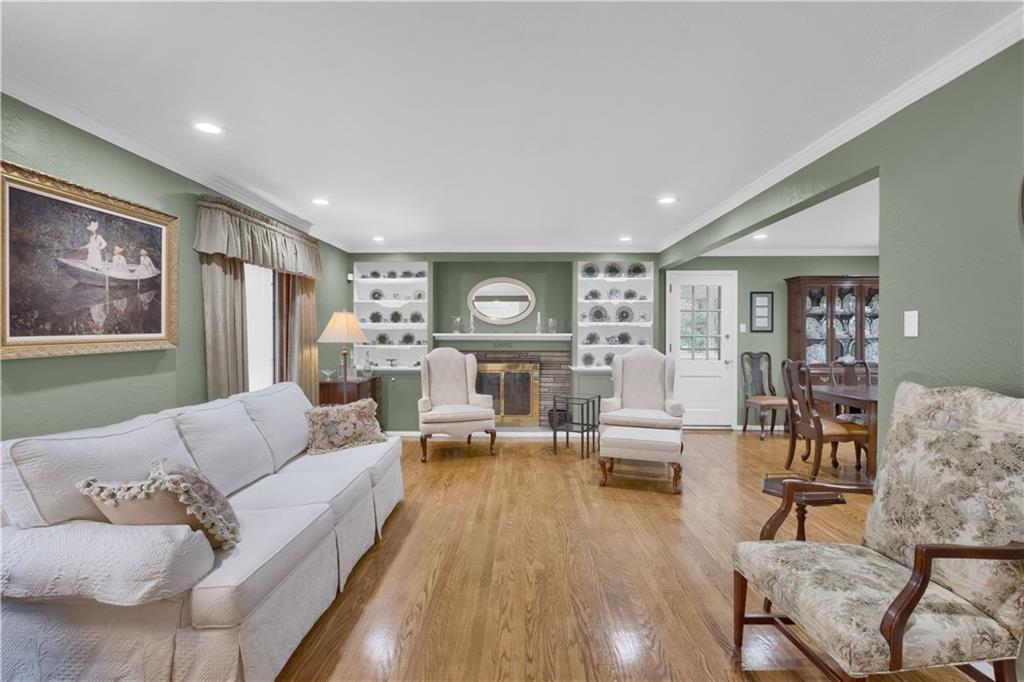 1177 Harvard Road Pittsburgh, PA 15205 - Photo 5 of 25 Gallery Image 5