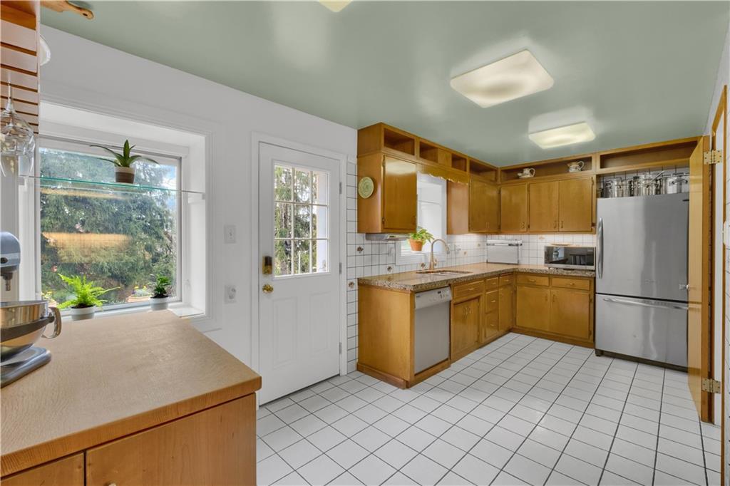 1177 Harvard Road Pittsburgh, PA 15205 - Photo 8 of 25 Gallery Image 8
