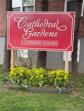 $319,000 | 22-24 Mulford Place, Unit 6A, Hempstead, NY 11550