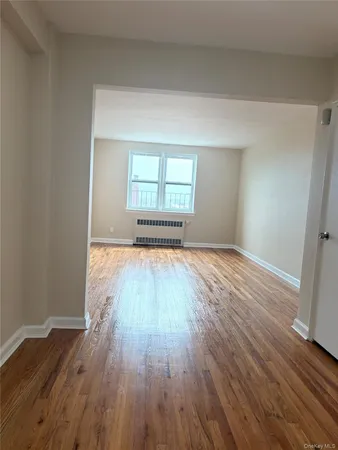 $319,000 | 22-24 Mulford Place, Unit 6A, Hempstead, NY 11550