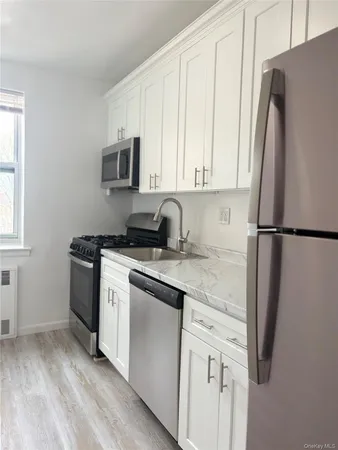 $319,000 | 22-24 Mulford Place, Unit 6A, Hempstead, NY 11550