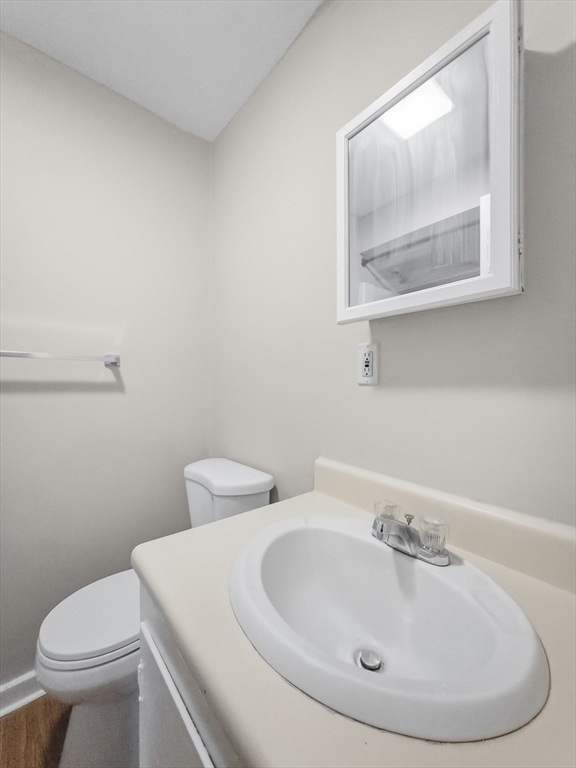 286 Pine Street, Unit 3R Holyoke, MA 01040 - Photo 6 of 6
