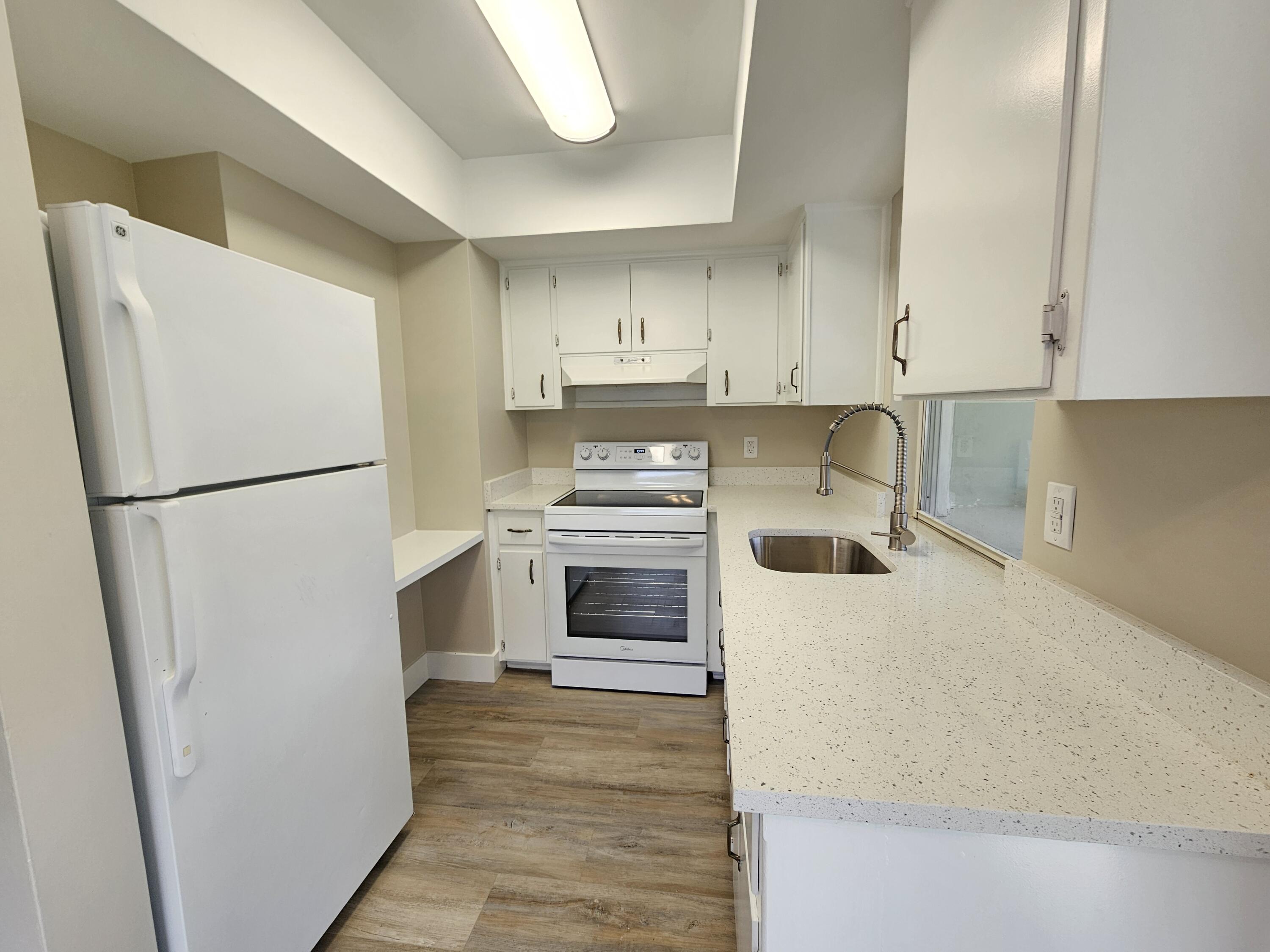 2110 Northeast 41st Street, Unit D Lighthouse Point, FL 33064 - Photo 10 of 19 20250728_163423