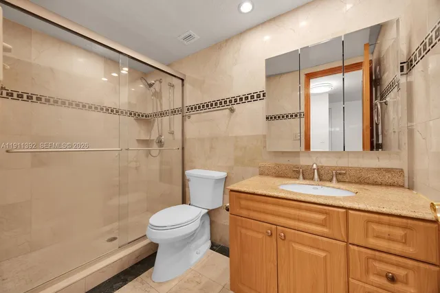 $3,100 | 100 Edgewater Drive, Unit 207, Coral Gables, FL 33133