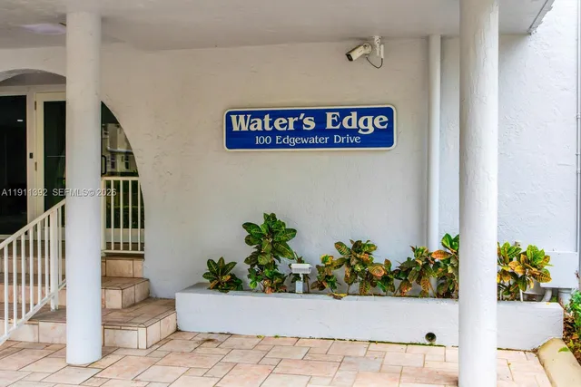 $3,100 | 100 Edgewater Drive, Unit 207, Coral Gables, FL 33133