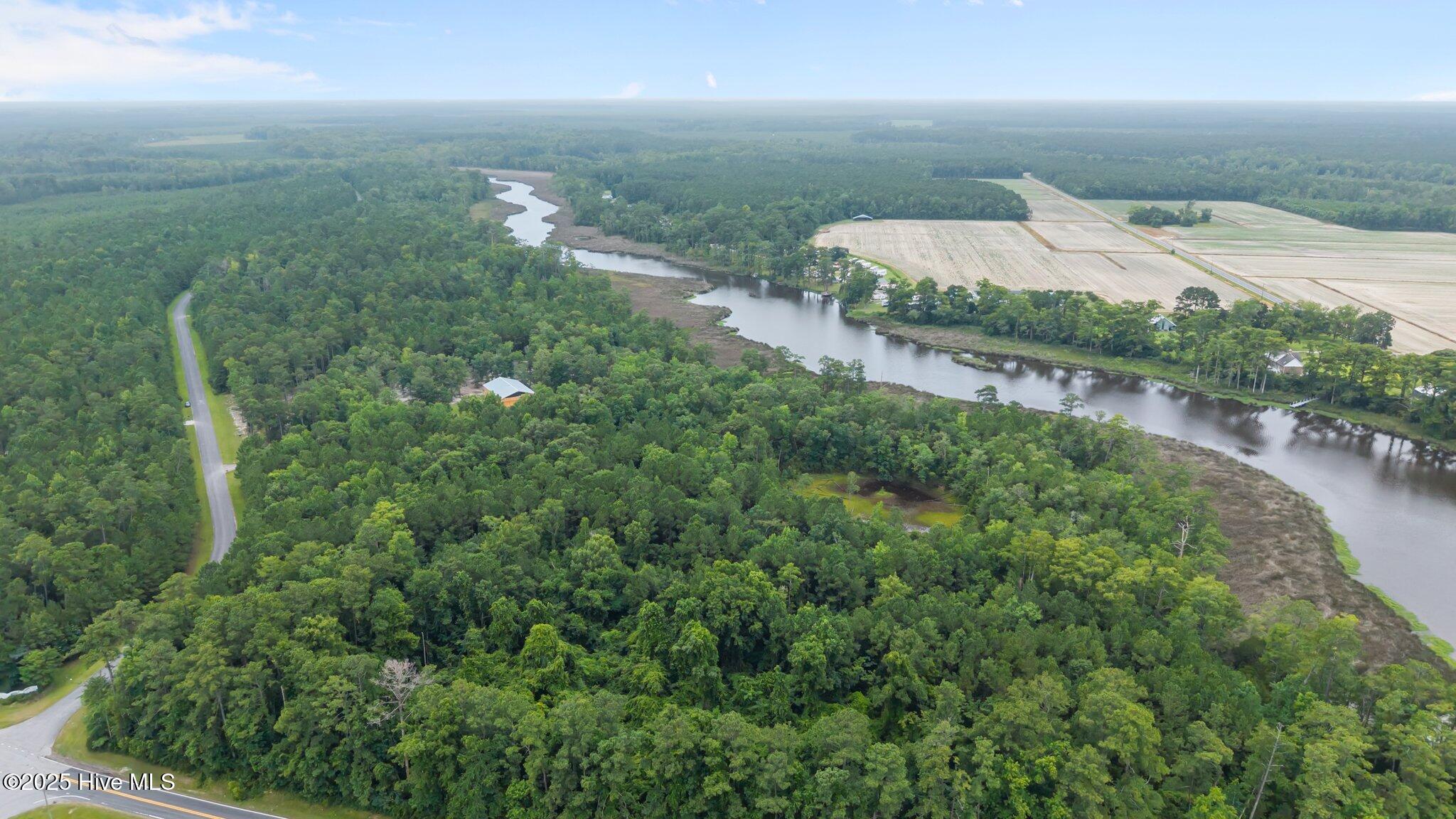 100 Baytree Lane Havelock, NC 28532 - Photo 14 of 22 4-web-or-mls-DJI_20250702111755_0013_D