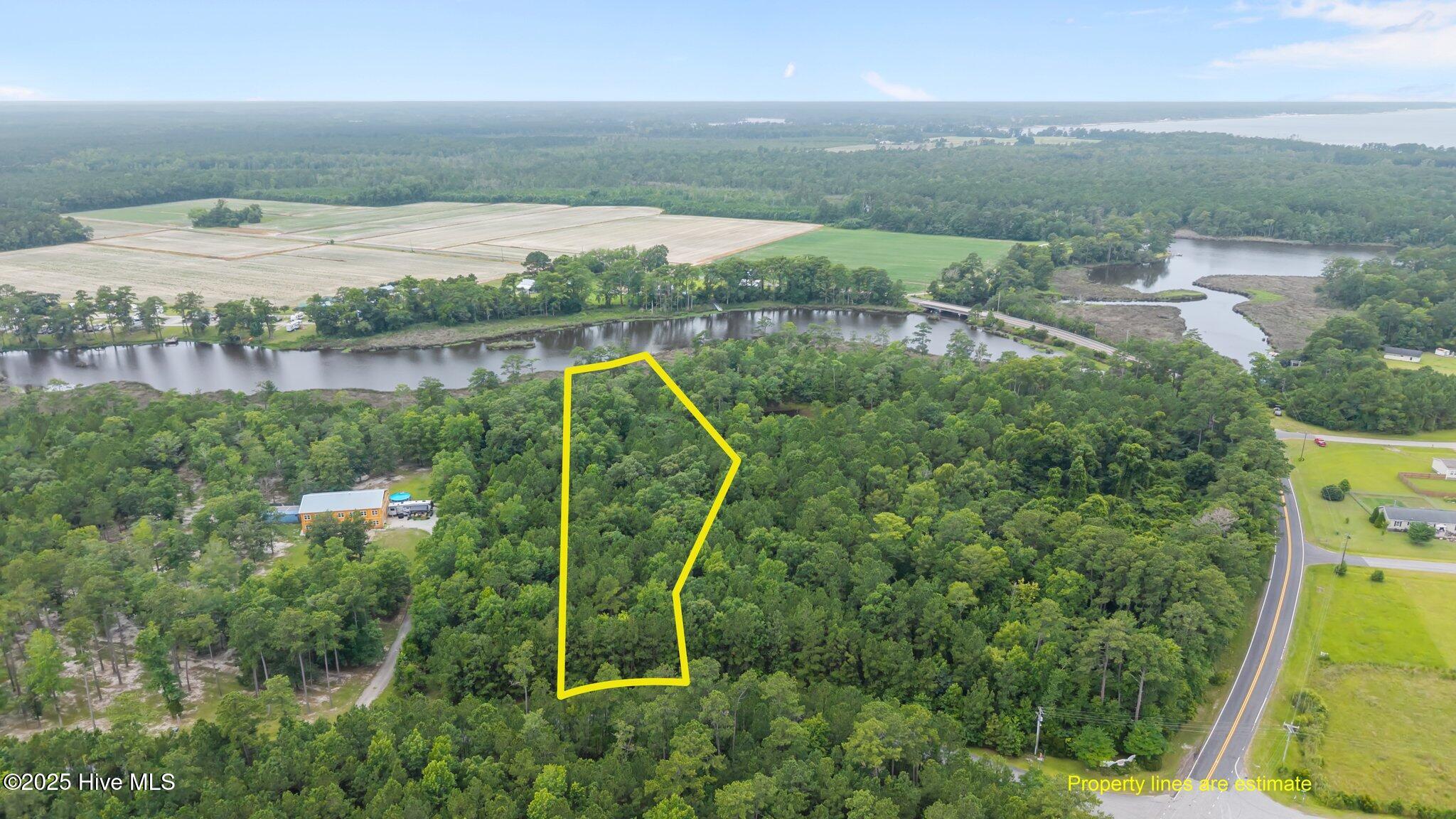100 Baytree Lane Havelock, NC 28532 - Photo 4 of 22 16-web-or-mls-DJI_20250702112021_0020_D_