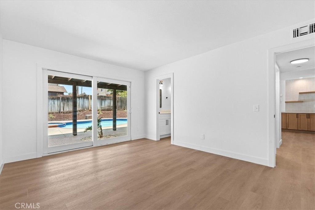 2463 Falling Oak Drive Riverside, CA 92506 - Photo 31 of 54 First floor primary suite