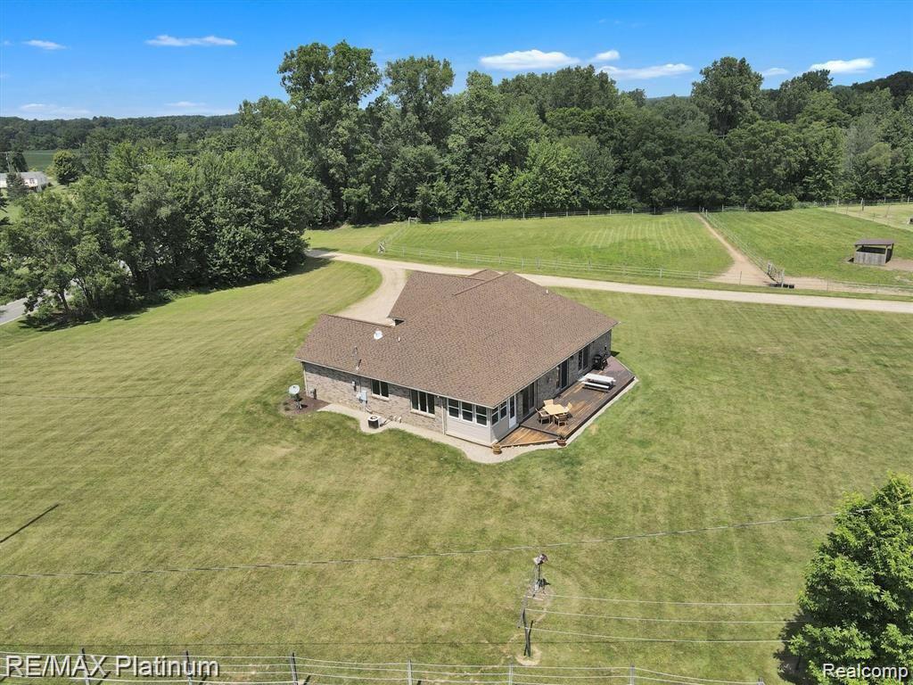 14105 Byron Road Byron, MI 48418 - Photo 47 of 59