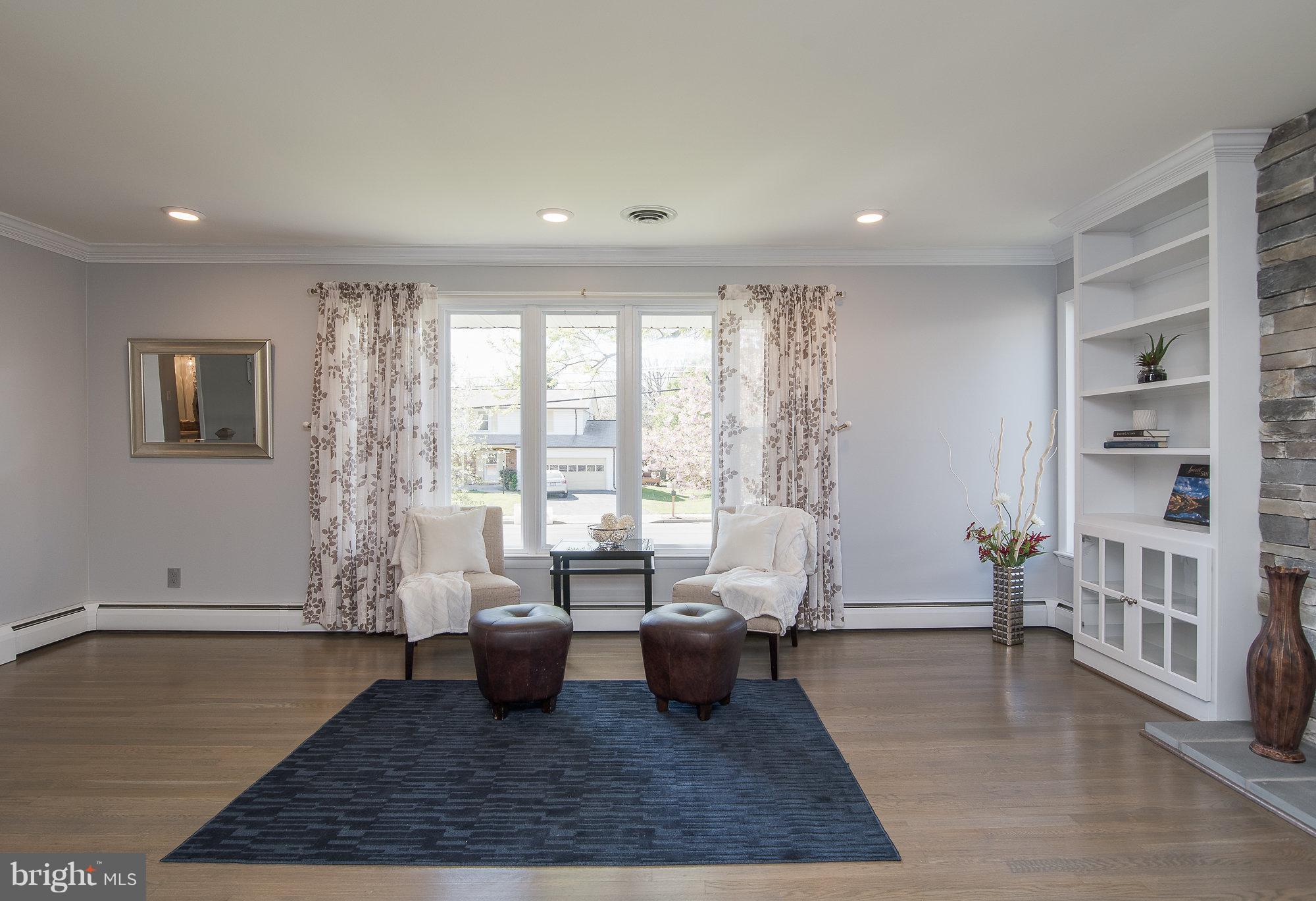 8821 Weems Road Manassas, VA 20110 - Photo 7 of 30 a living room with furniture rug and window