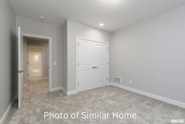 $398,410 | 6 Frank Court, Le Claire, IA 52753