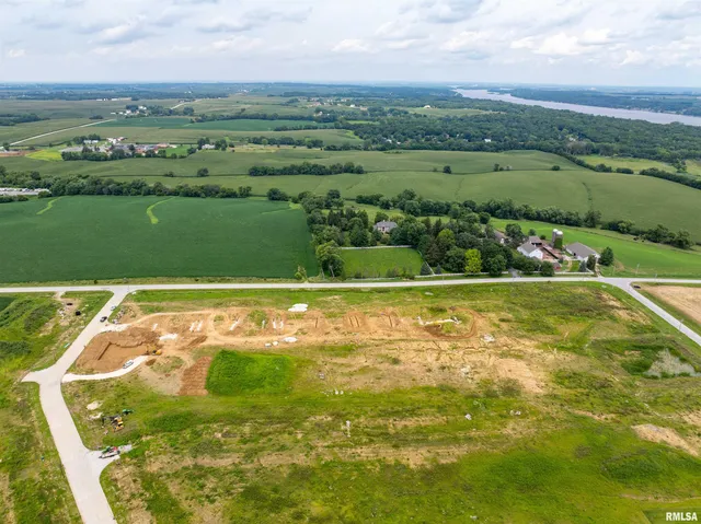 $398,410 | 6 Frank Court, Le Claire, IA 52753