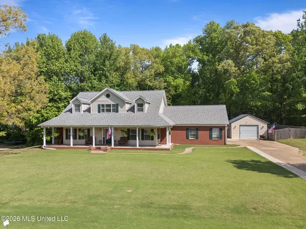 $445,000 | 3450 Woodland Trace North, Southaven, MS 38672