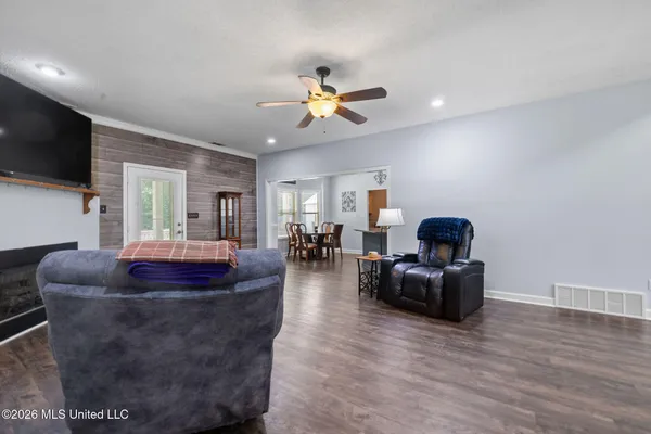 $445,000 | 3450 Woodland Trace North, Southaven, MS 38672