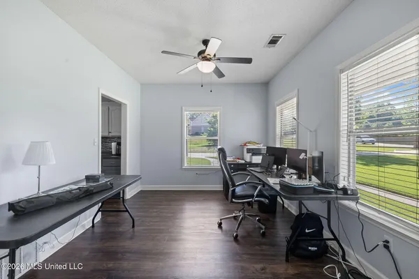 $445,000 | 3450 Woodland Trace North, Southaven, MS 38672