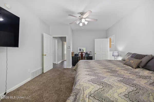 $445,000 | 3450 Woodland Trace North, Southaven, MS 38672