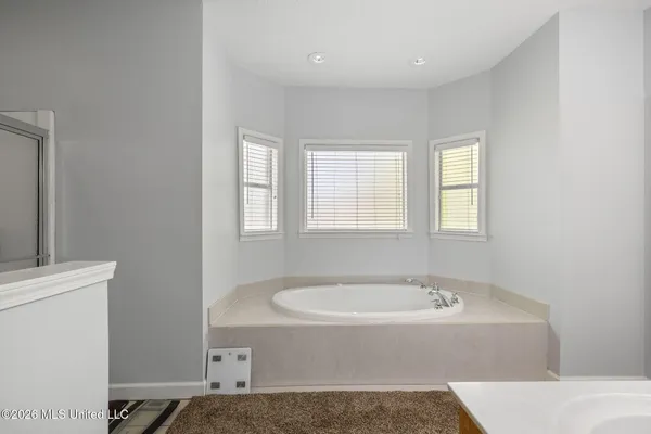$445,000 | 3450 Woodland Trace North, Southaven, MS 38672