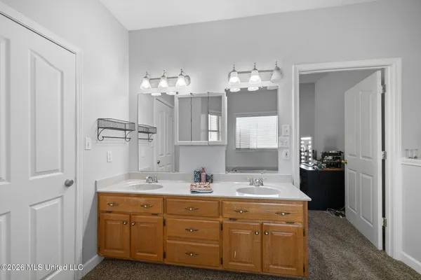 $445,000 | 3450 Woodland Trace North, Southaven, MS 38672