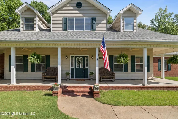 $445,000 | 3450 Woodland Trace North, Southaven, MS 38672