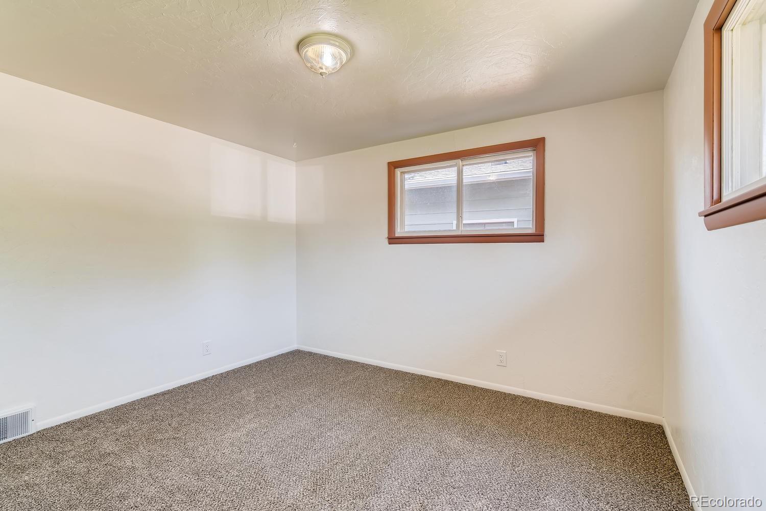 2618 Cedar Drive Loveland, CO 80538 - Photo 17 of 27