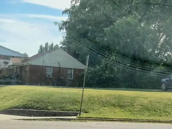 $9,500 | 321 Volunteer Avenue, Memphis, TN 38109