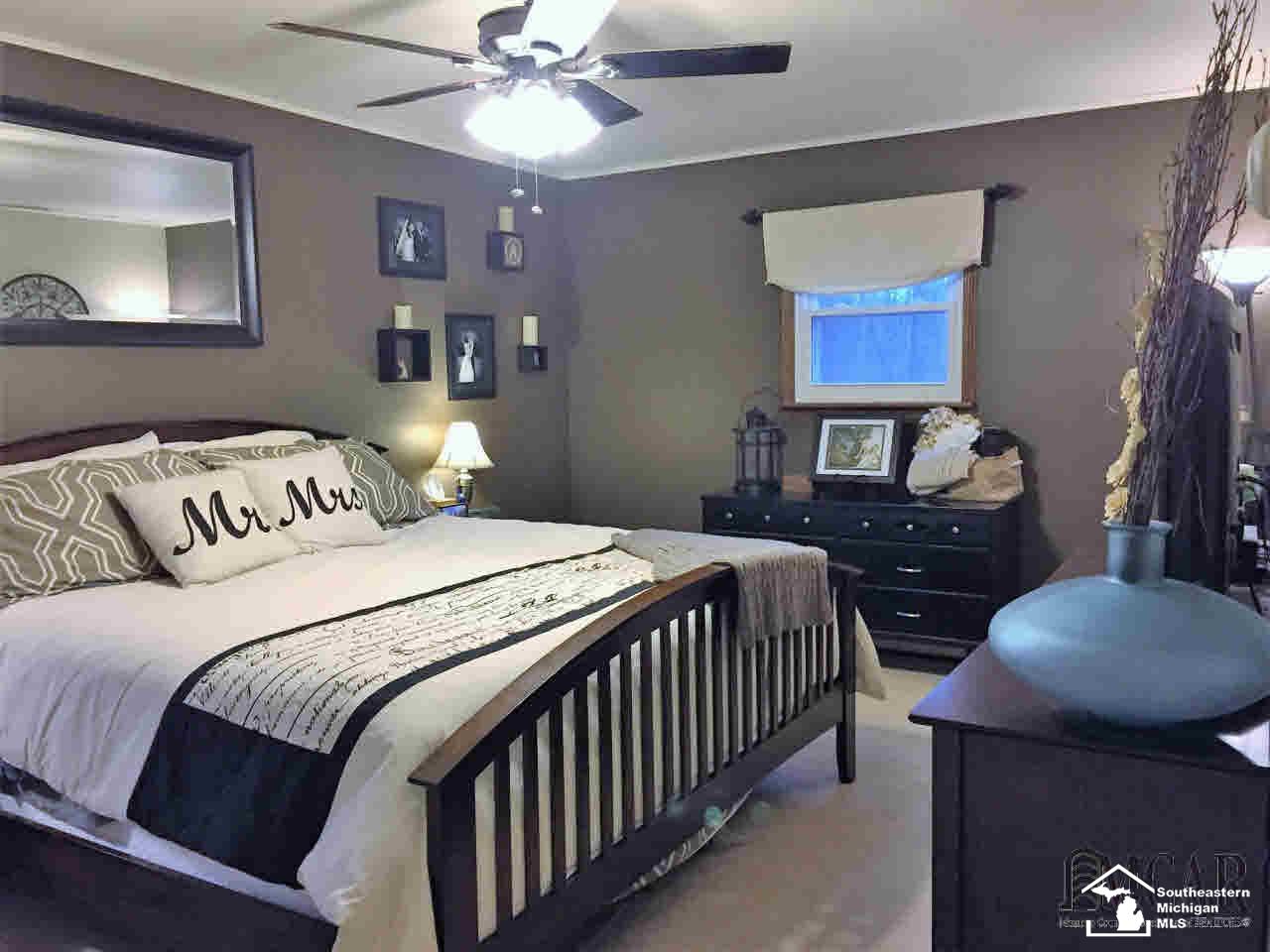 13046 West Dunbar Road Dundee, MI 48131 - Photo 14 of 21 Master bedroom