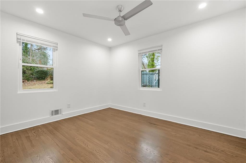 1949 Handley Avenue Southwest Atlanta, GA 30310 - Photo 18 of 25