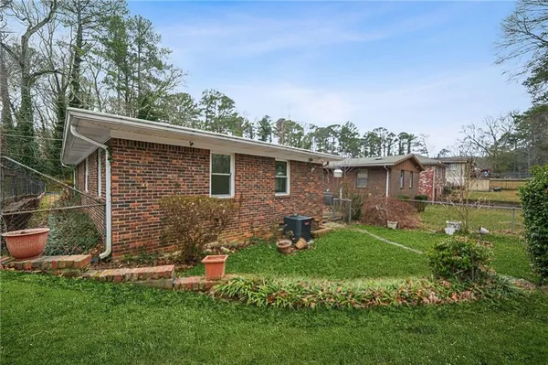 $1,900 | 1949 Handley Avenue Southwest, Atlanta, GA 30310