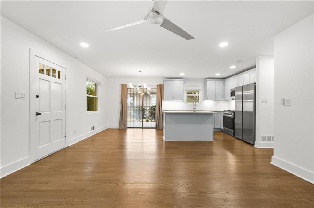 1949 Handley Avenue Southwest Atlanta, GA 30310 - Photo 5 of 25