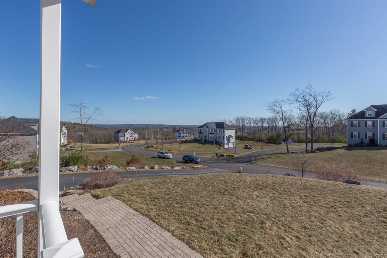 29 Ryan Farm Road Windham, NH 03087 - Photo 2 of 40