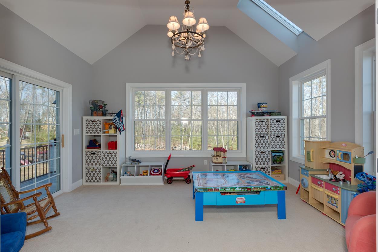 29 Ryan Farm Road Windham, NH 03087 - Photo 13 of 40
