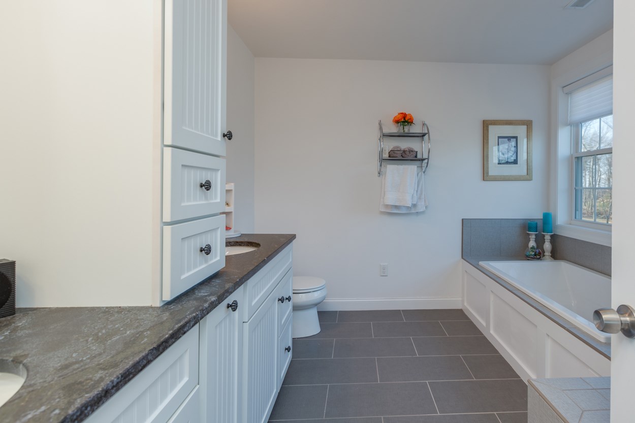 29 Ryan Farm Road Windham, NH 03087 - Photo 27 of 40