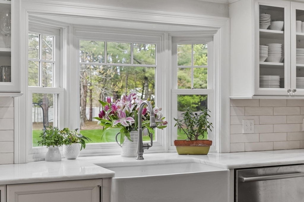 244 Powder Mill Road Concord, MA 01742 - Photo 11 of 34 Gallery Image 11