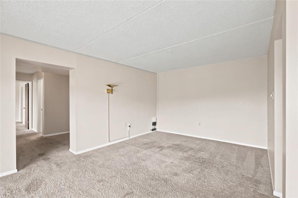 2160 Greentree Road, Unit 807W Pittsburgh, PA 15220 - Photo 12 of 30