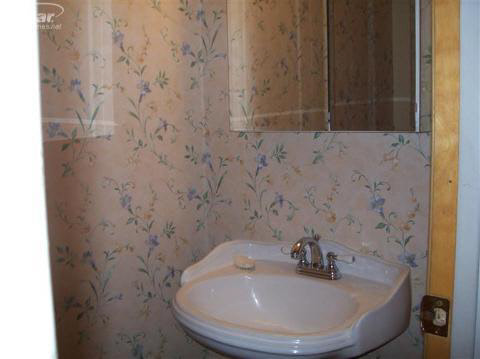 11441 North Jennings Road Clio, MI 48420 - Photo 10 of 23 20185924-9.JPG