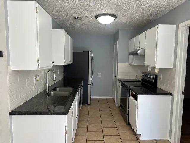 $1,500 | 23335 Tree House Lane, Spring, TX 77373