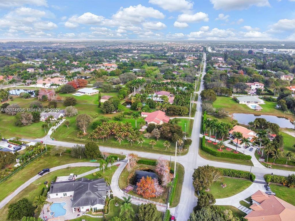 5425 Southwest 190th Avenue Southwest Ranches, FL 33332 - Photo 29 of 53 Gallery Image 29