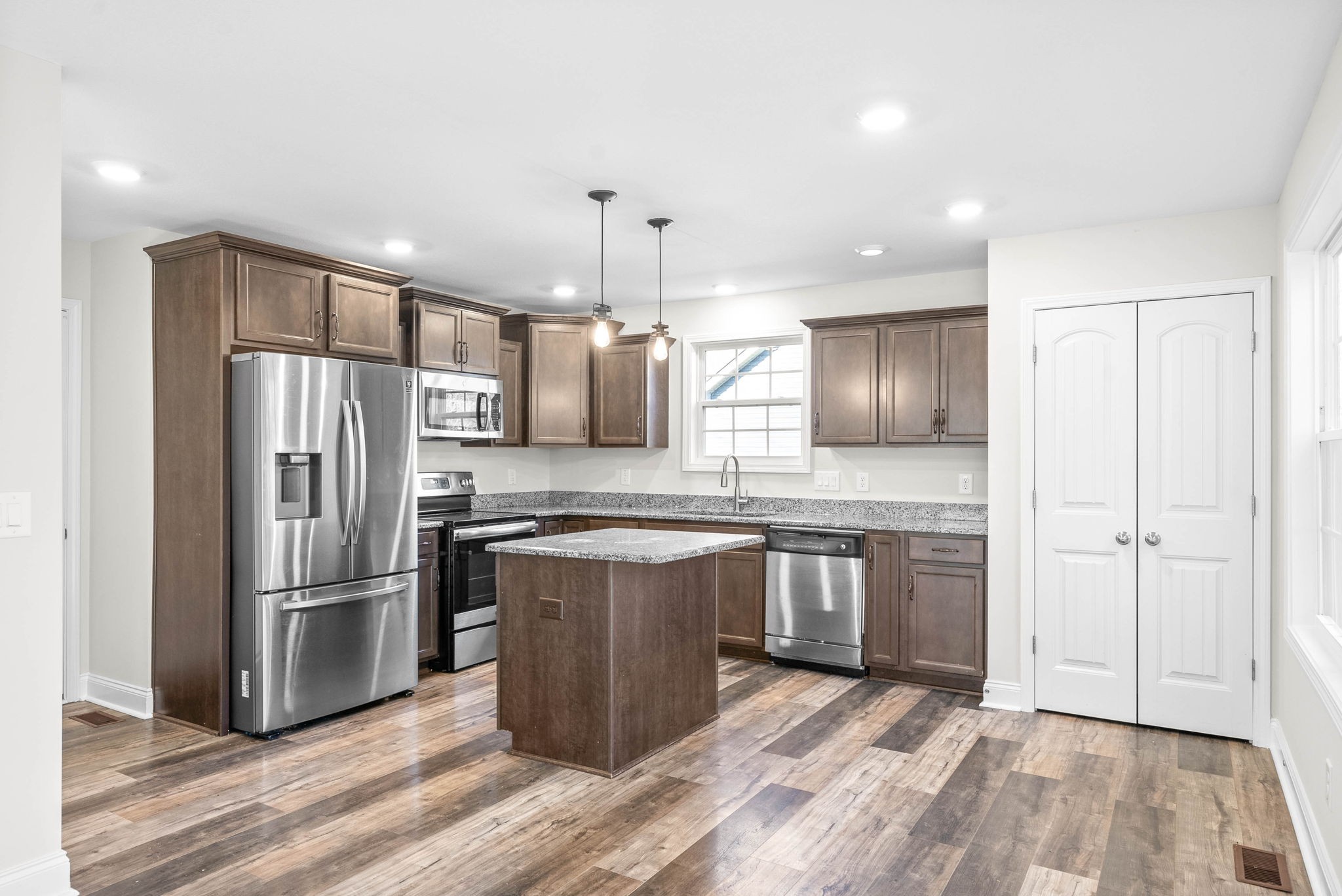 1497 Dewberry Road Clarksville, TN 37042 - Photo 1 of 27 Gallery Image 1