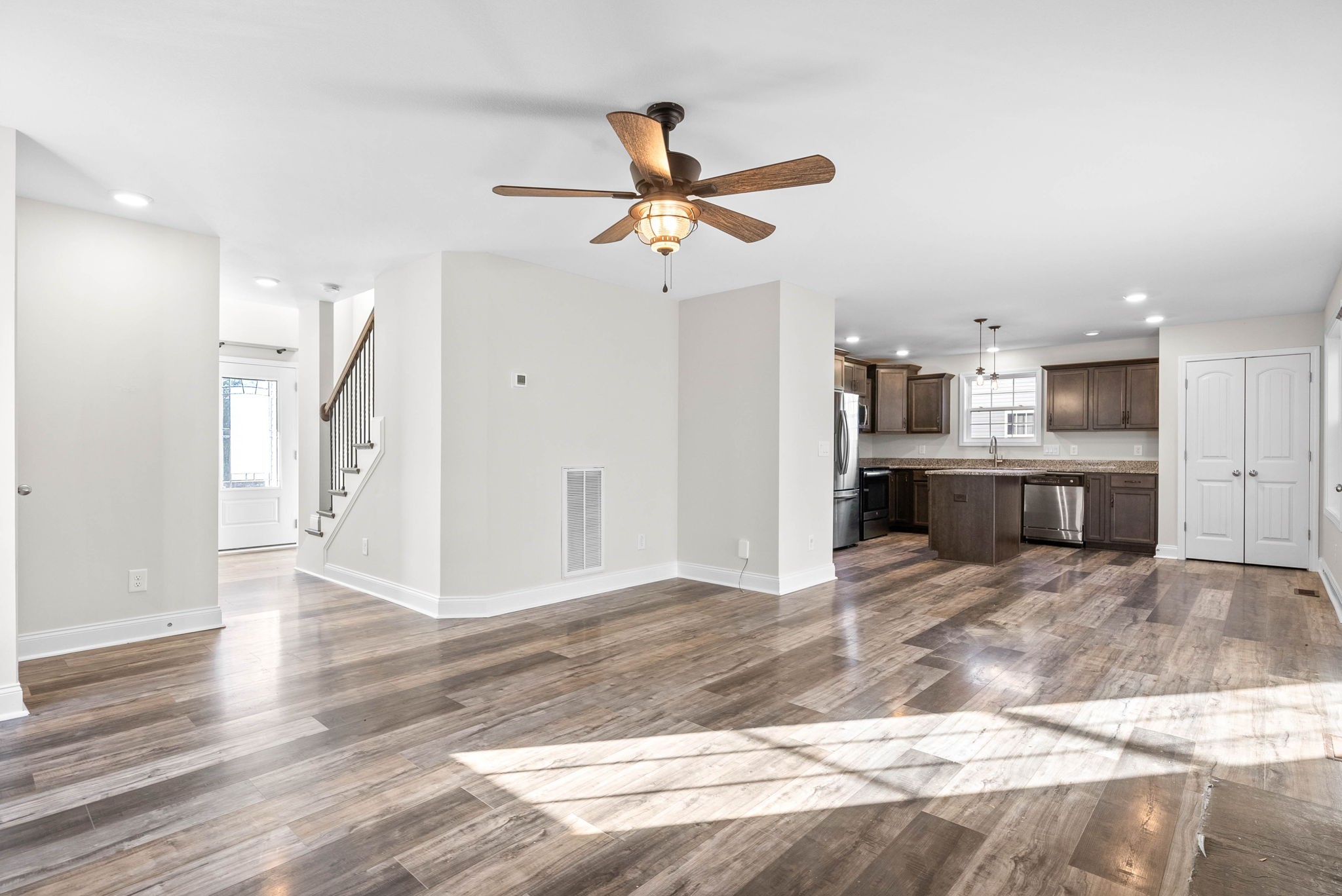 1497 Dewberry Road Clarksville, TN 37042 - Photo 6 of 27 Gallery Image 6