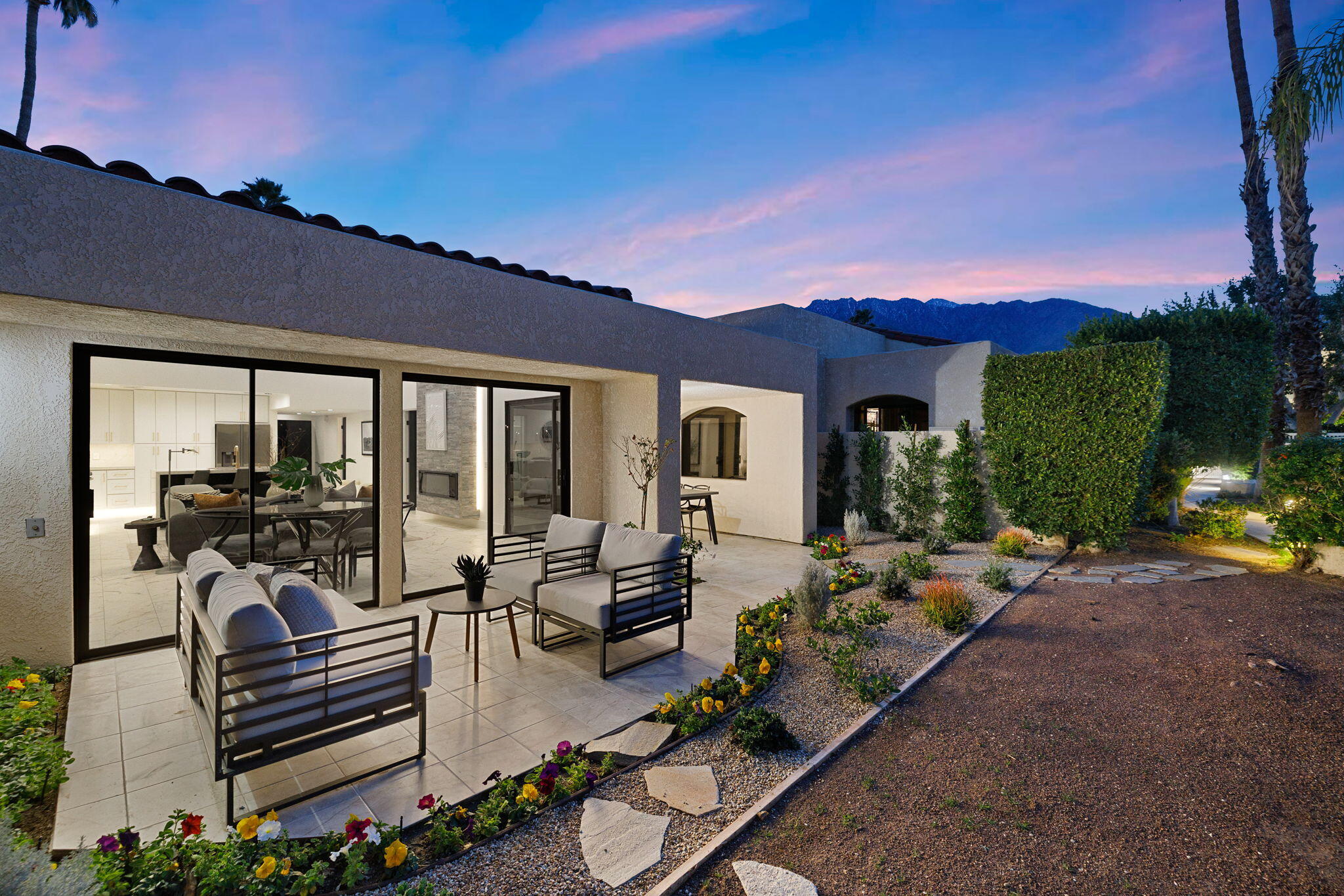 200 East Racquet Club Road, Unit 11 Palm Springs, CA 92262 - Photo 41 of 45 89-web-or-mls-2H8A2356 (1)