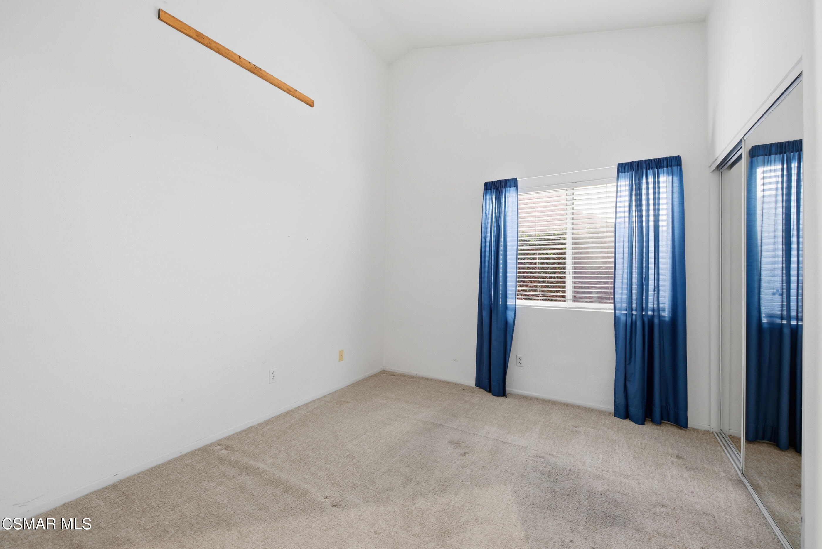 2565 Winthrop Court Simi Valley, CA 93065 - Photo 18 of 37 an empty room with windows