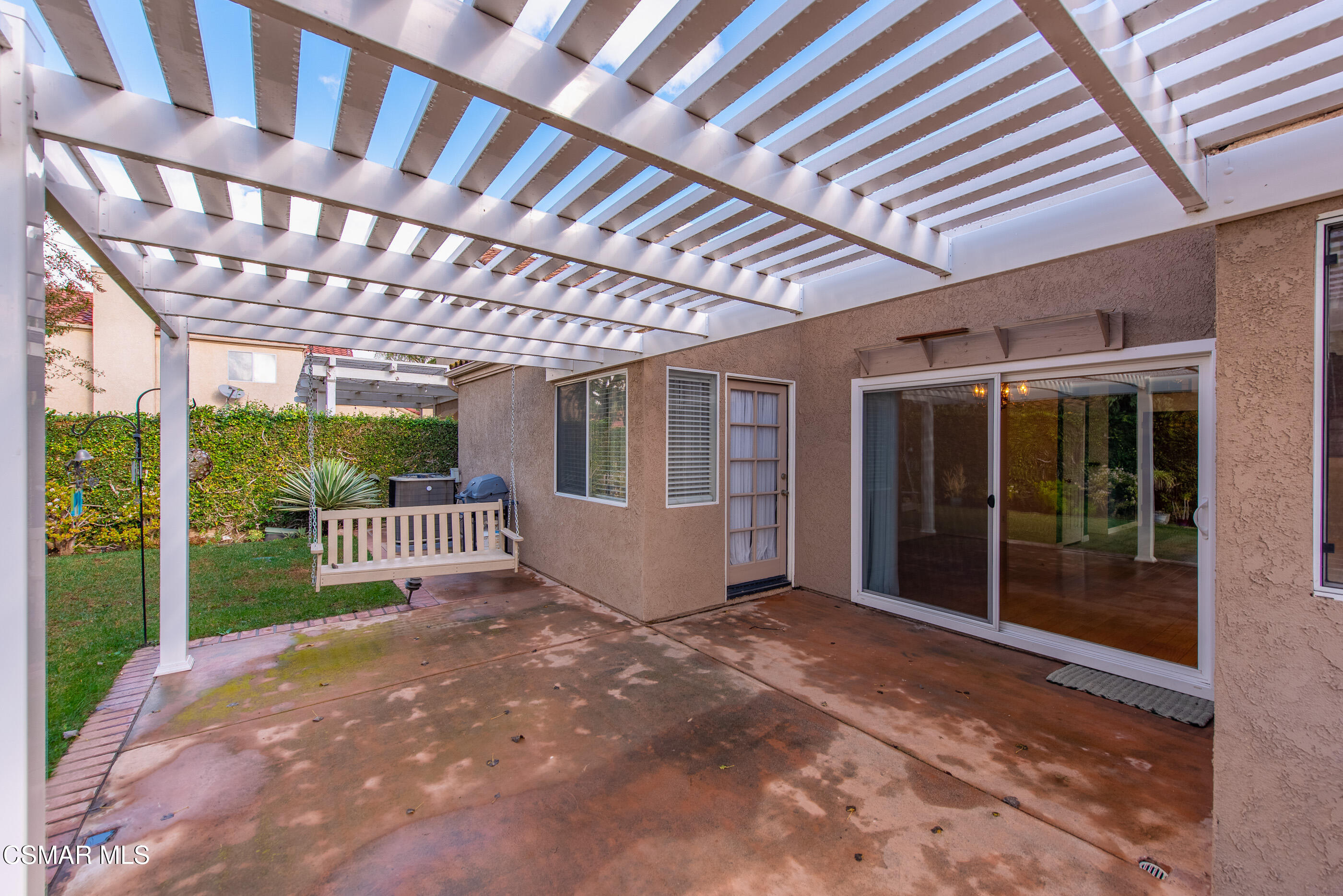 2565 Winthrop Court Simi Valley, CA 93065 - Photo 34 of 37 a view of backyard with porch