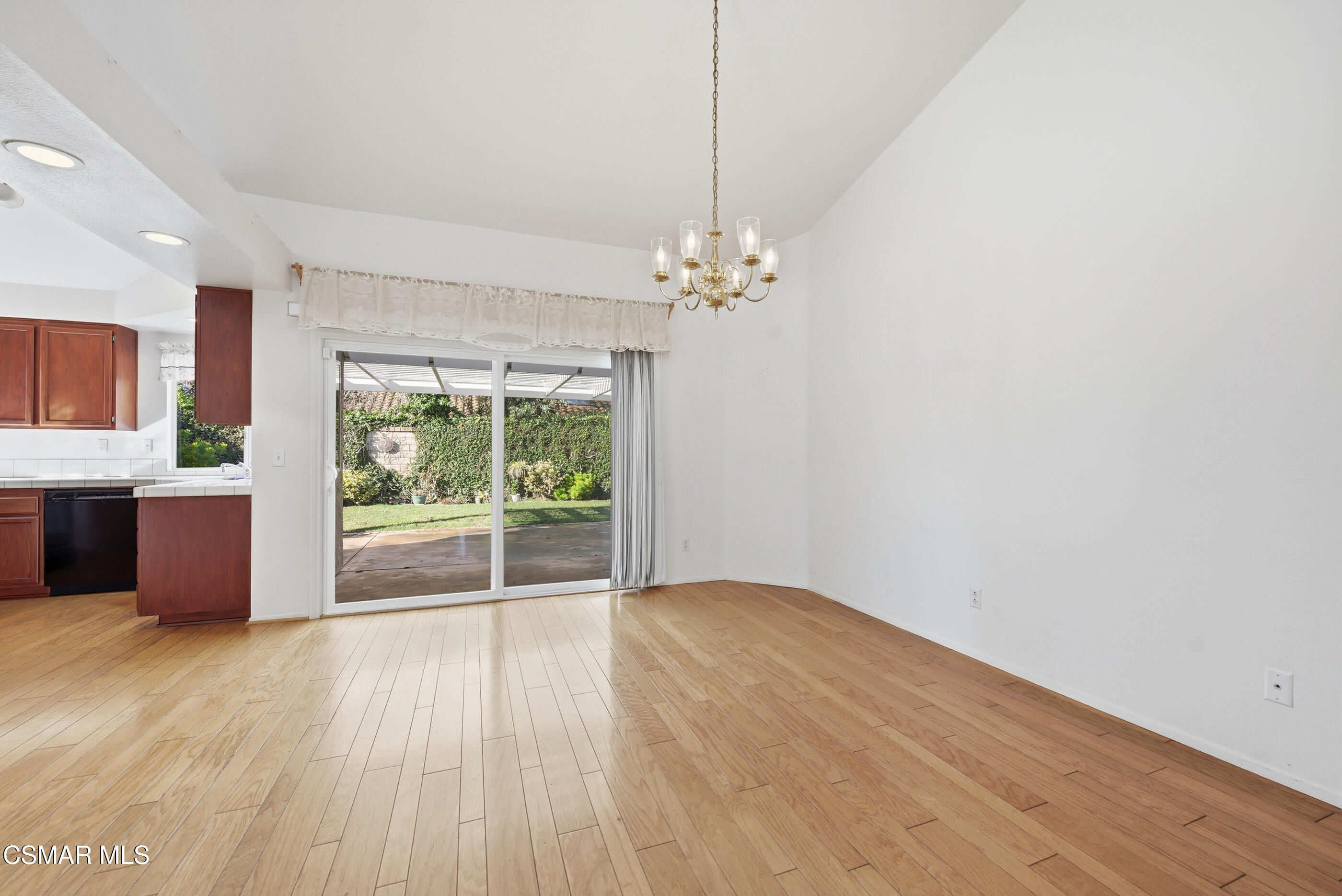 2565 Winthrop Court Simi Valley, CA 93065 - Photo 9 of 37 a view of an empty room with a window