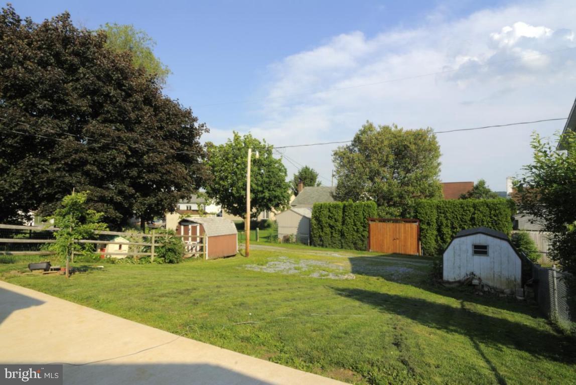 214 Wecaf Road New Holland, PA 17557 - Photo 11 of 12 Gallery Image 11