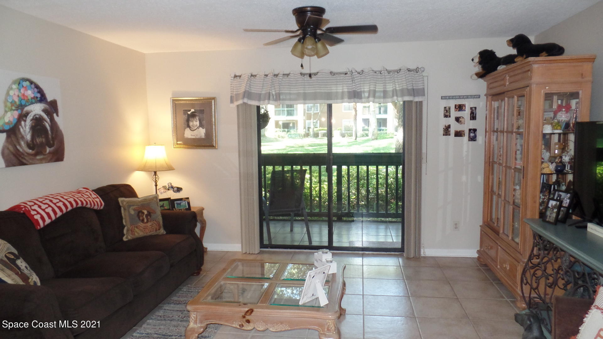 7667 North Wickham Road, Unit 1402 Melbourne, FL 32940 - Photo 18 of 22 Living room
