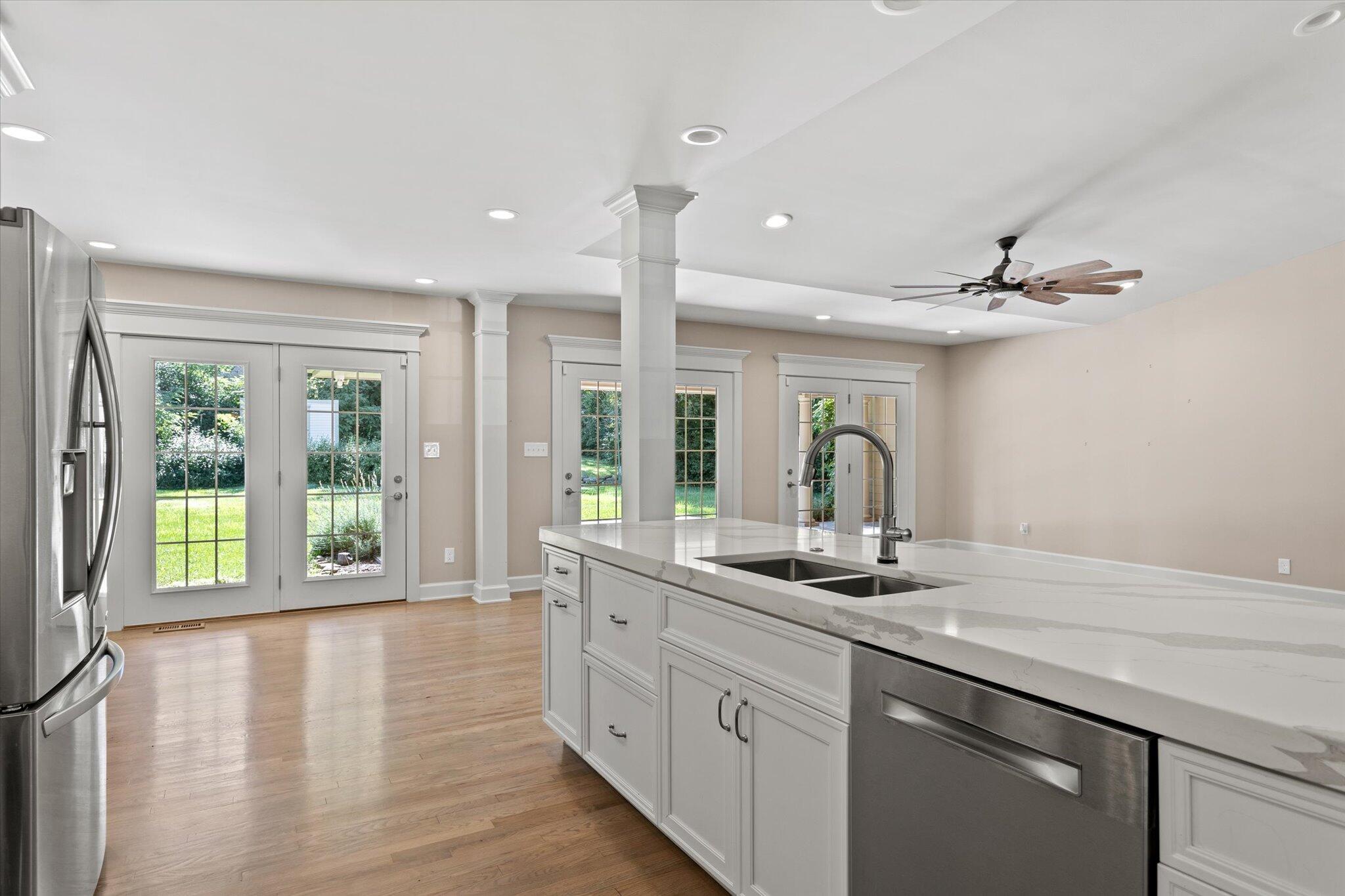 1880 Blairmore Road Lexington, KY 40502 - Photo 4 of 35 kitchen, breakfast nook & family room