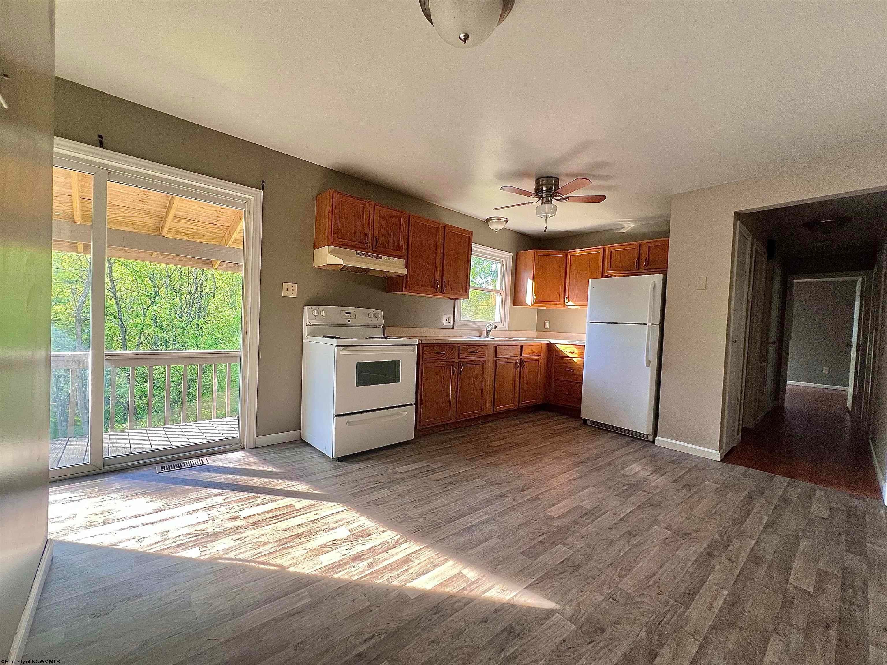 1629 Gregorys Road Clarksburg, WV 26301 - Photo 4 of 26 Gallery Image 4