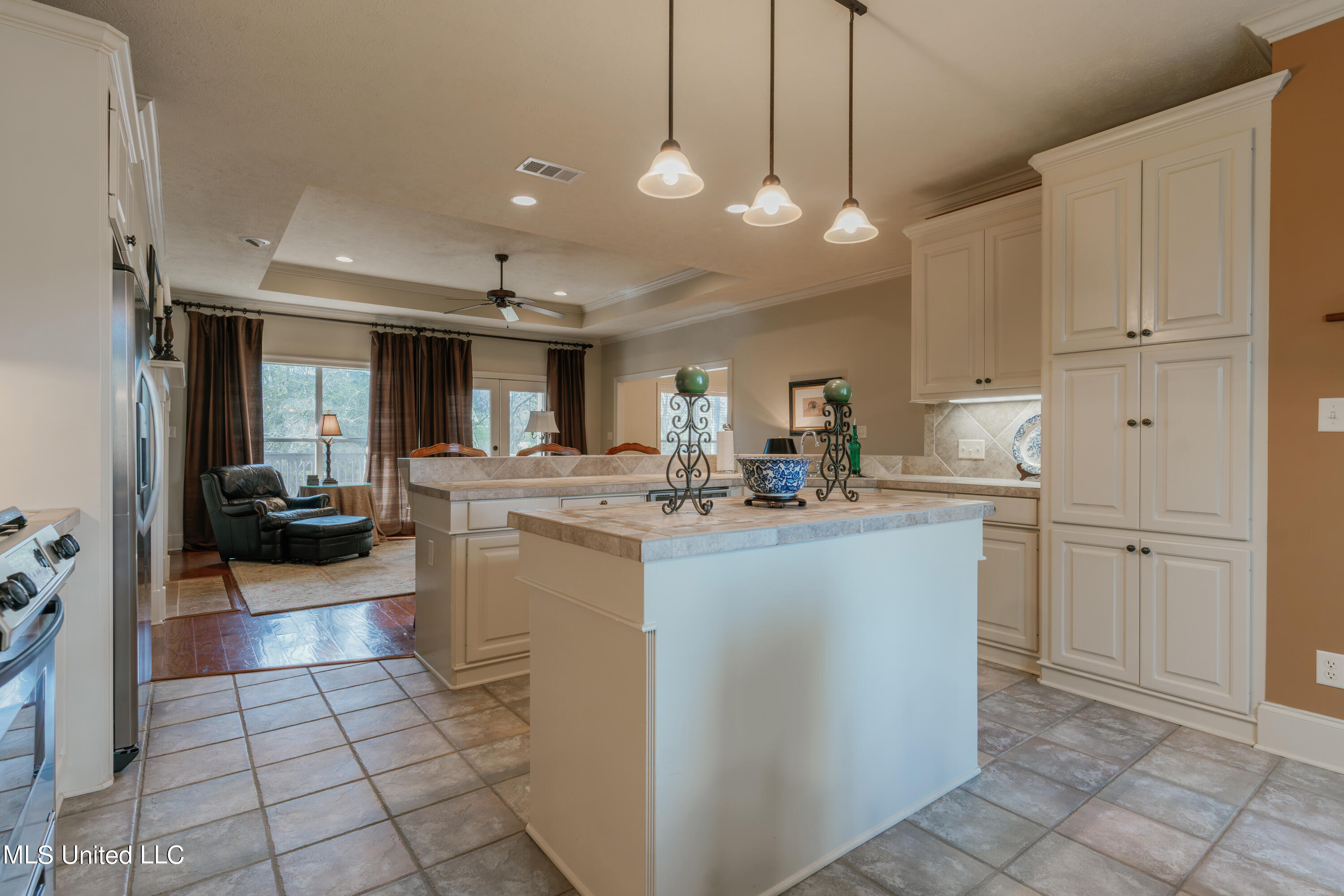 163 Baileys Ridge Circle Clinton, MS 39056 - Photo 12 of 55 12-Kitchen