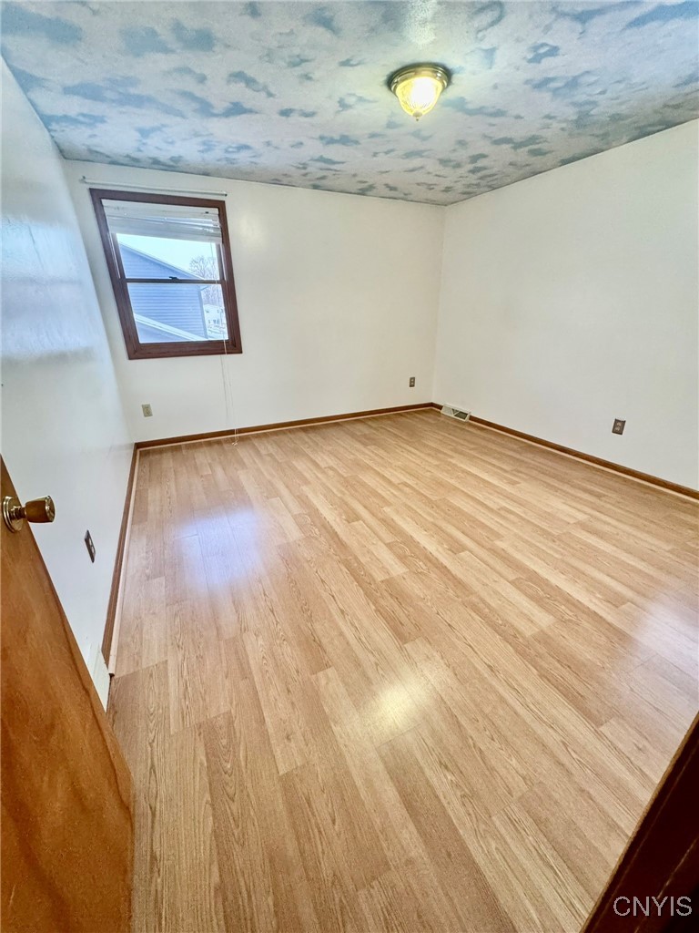 6213 Diffin Road Cicero, NY 13039 - Photo 18 of 30